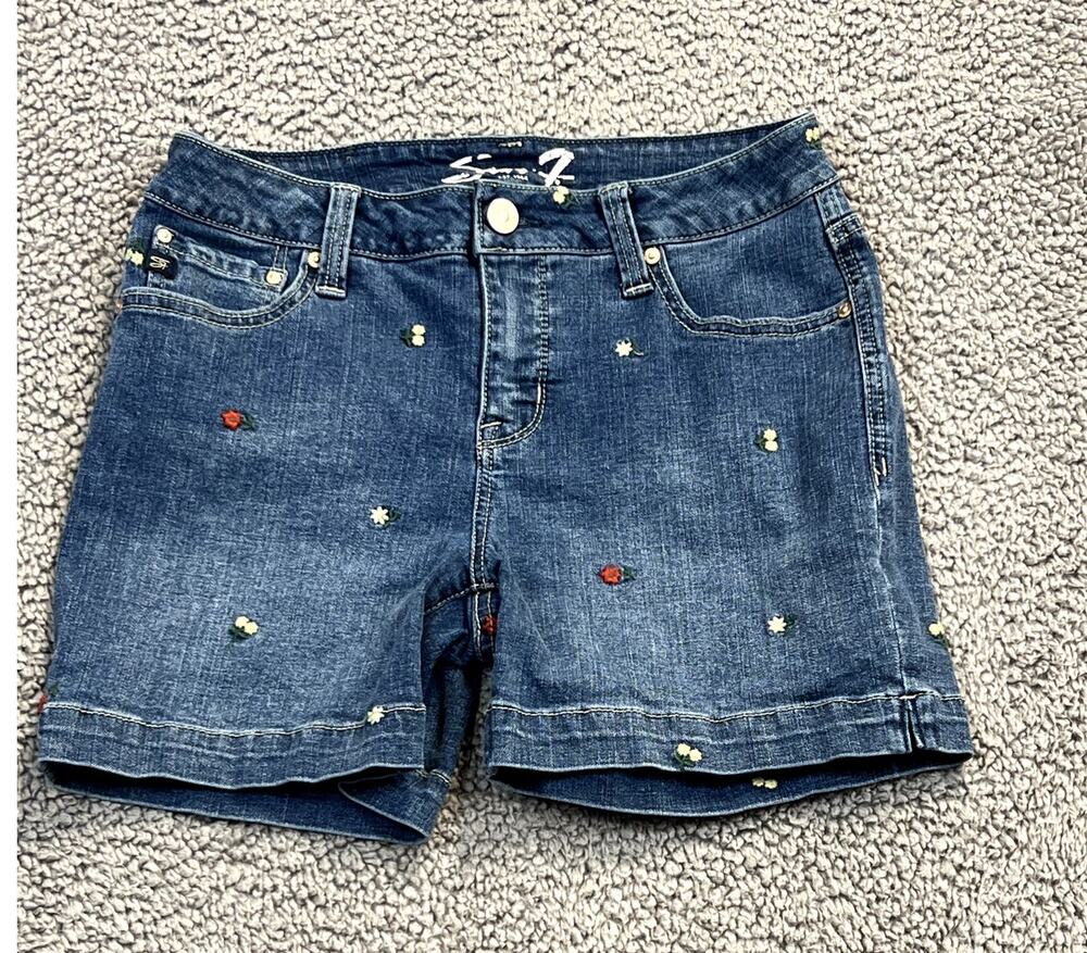 Seven7 Jean Shorts Women's Size 4 Blue with Flowers (0893)